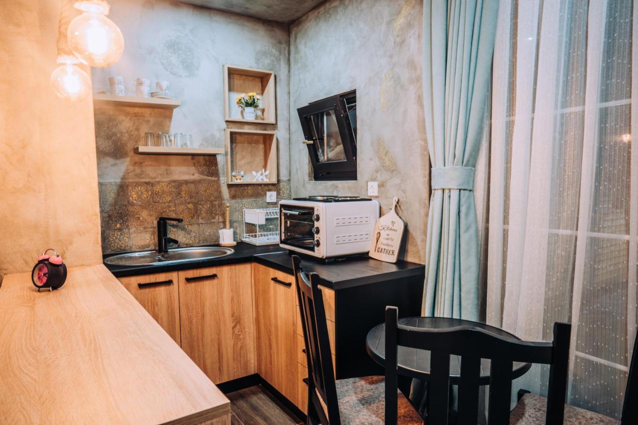 אוהריד Finesi Apartments מראה חיצוני תמונה